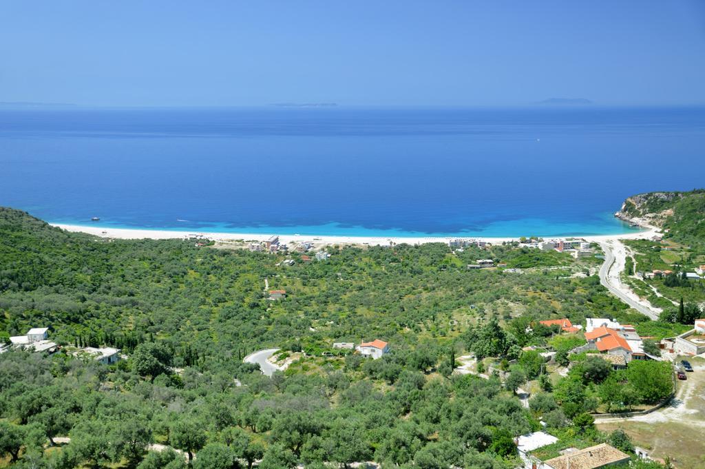 Janis Castle Apartment Himare Exterior photo